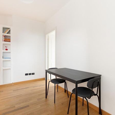 Milan Comfy Apartment X3 - With Balcony Екстер'єр фото