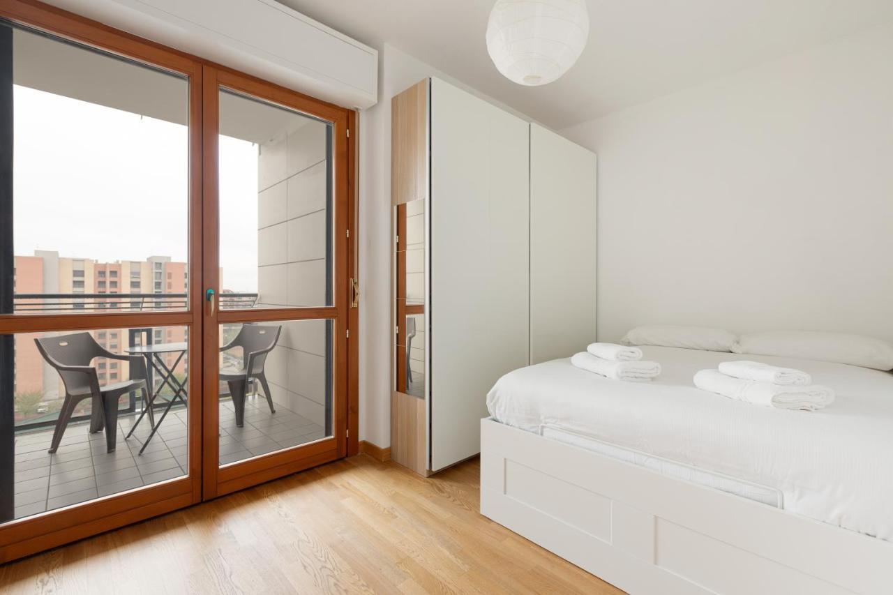 Milan Comfy Apartment X3 - With Balcony Екстер'єр фото
