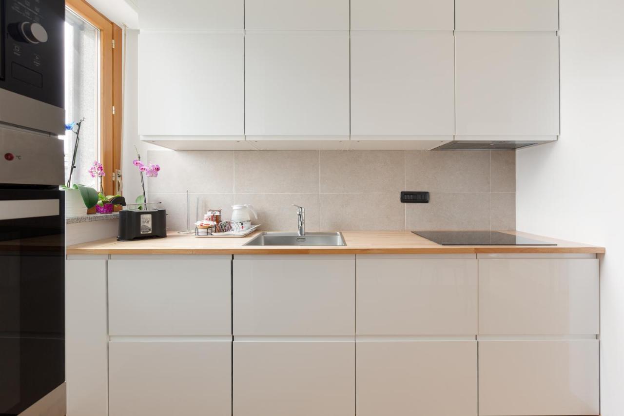 Milan Comfy Apartment X3 - With Balcony Екстер'єр фото